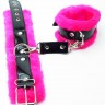 Розовые наручники с мехом BDSM Light