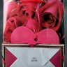 Подарочный пакет Love с розочками и сердечками - 15 х 12 см.