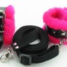 Набор для пристегивания к кровати с розовым мехом BDSM Light
