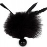 Черная метелка с круглой ручкой FEATHER TICKLER