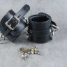 Чёрные подвёрнутые наножники из кожи