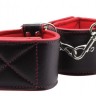 Чёрно-красные двусторонние оковы на ноги Reversible Ankle Cuffs